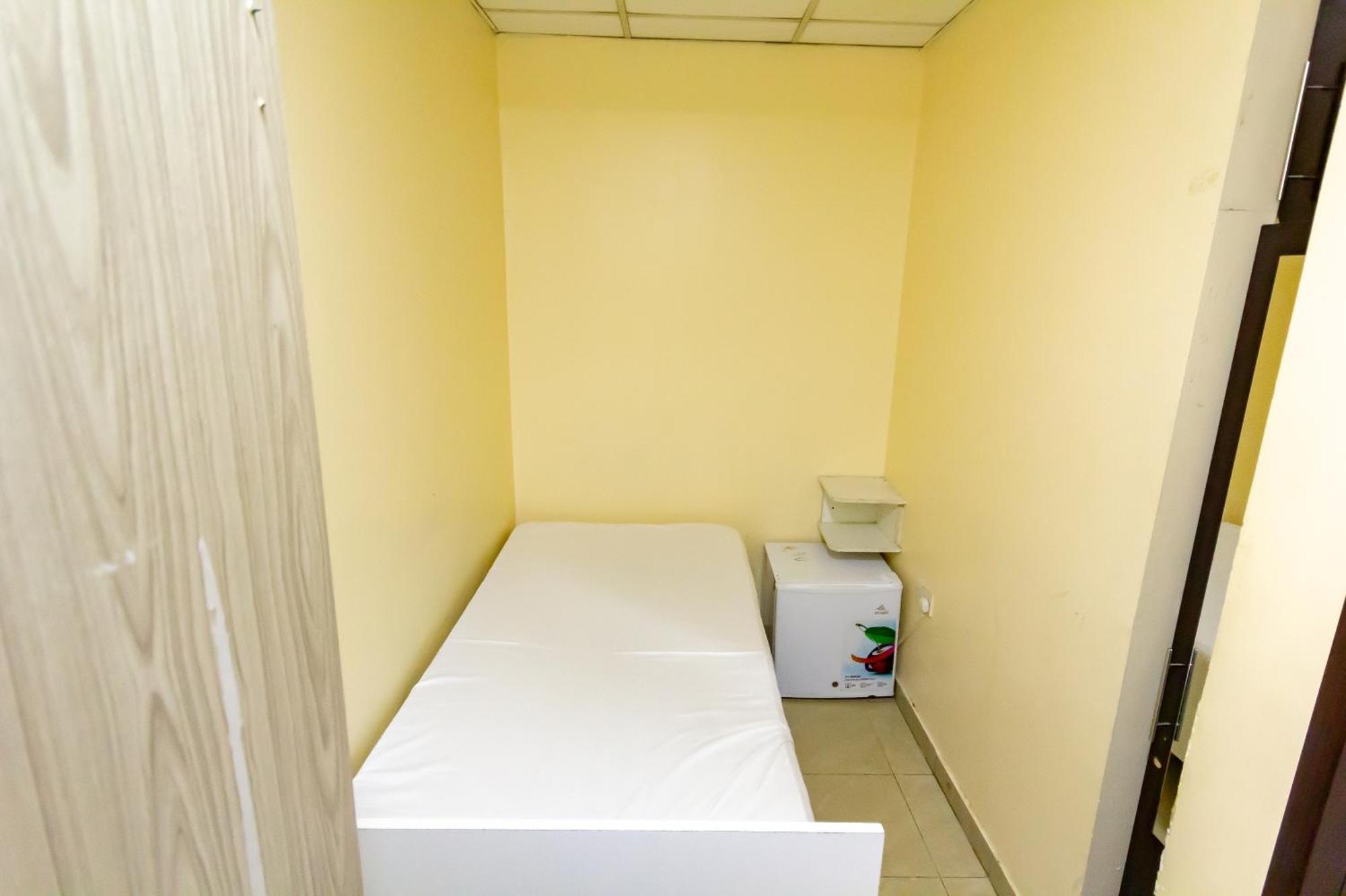 Small Budget Rooms For 'Girls' Only In Dubai, Marina Exterior photo
